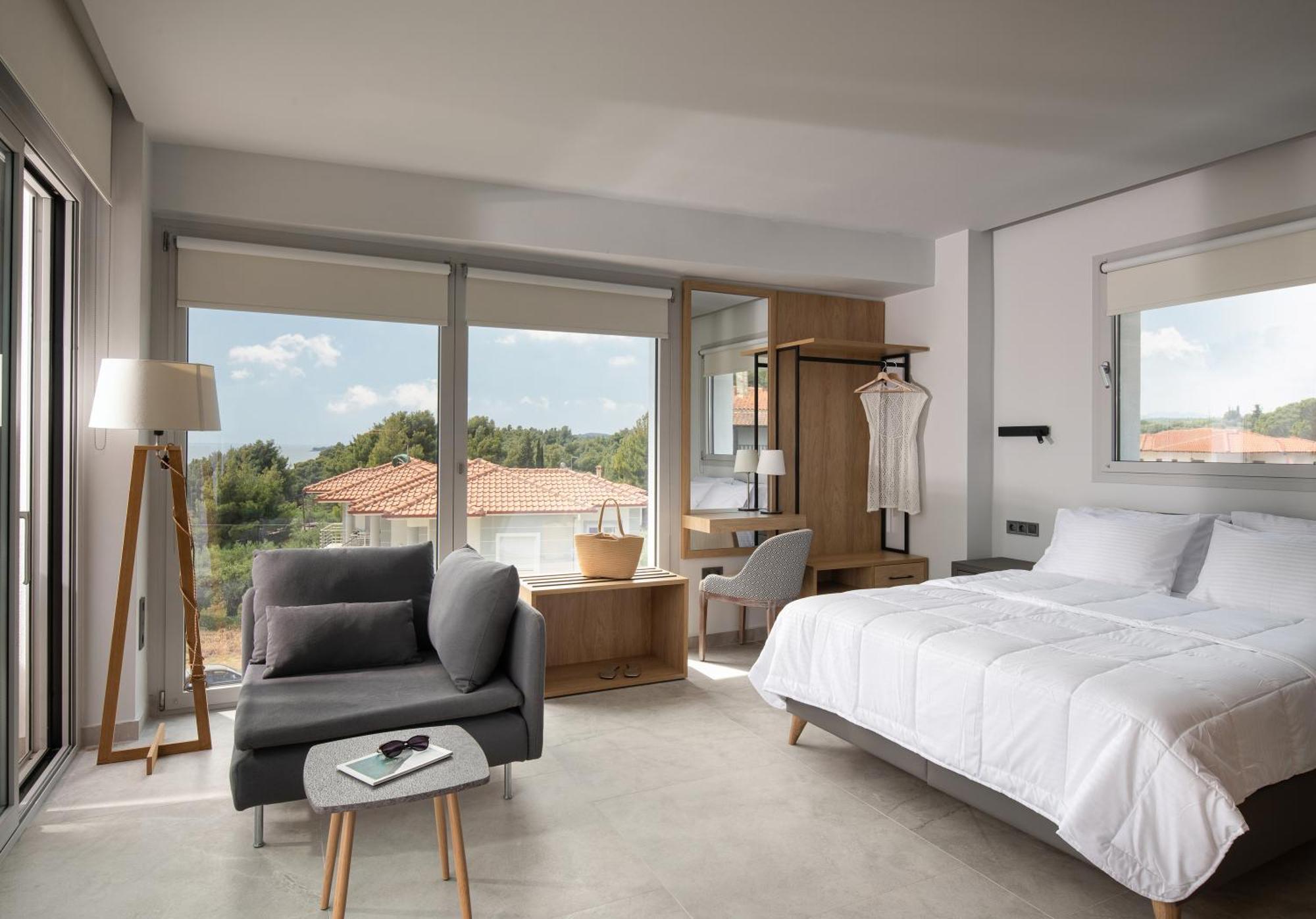 Nikiti Botanic Pool Suites Zewnętrze zdjęcie